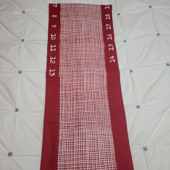 NWOT Threshold 25 Days of Christmas Advent Calendar Table Runner Date 14x72” - Picture 6 of 7